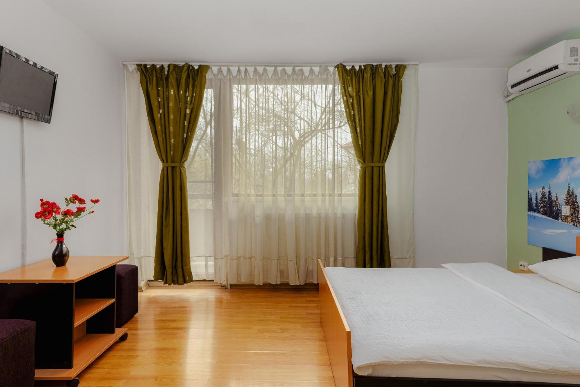Business Transit To Therme & Bucharest Airport Saftica Luaran gambar